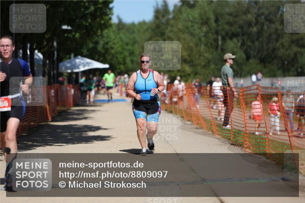 07.09.2025 - 19. Norderstedt Triathlon Michael Strokosch http://msf.ph/oto/8809097 07.09.2025 13:22:54 Laufen 742, 766, 1356 meine-sportfotos.de