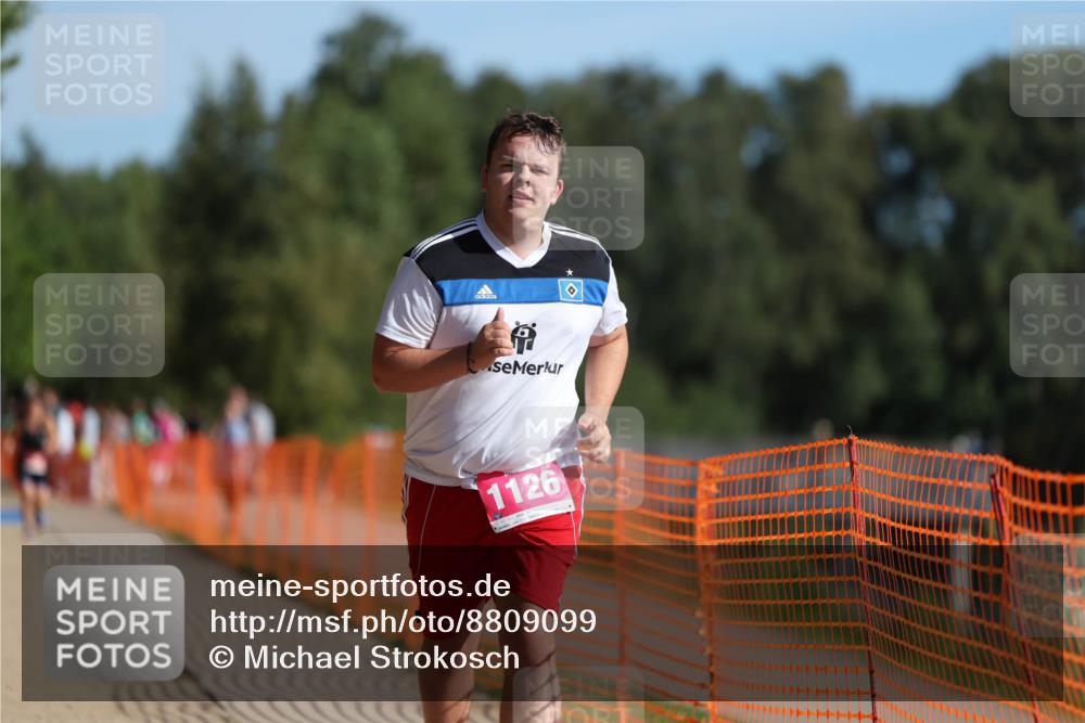 07.09.2025 - 19. Norderstedt Triathlon Michael Strokosch http://msf.ph/oto/8809099 07.09.2025 10:35:15 Laufen 1114, 1126 meine-sportfotos.de