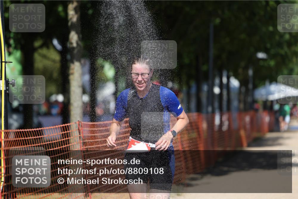 07.09.2025 - 19. Norderstedt Triathlon Michael Strokosch http://msf.ph/oto/8809108 07.09.2025 13:22:55 Laufen 742, 766, 1356 meine-sportfotos.de