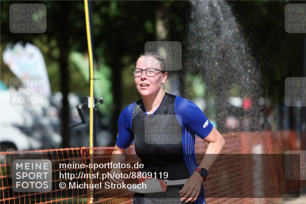 07.09.2025 - 19. Norderstedt Triathlon Michael Strokosch http://msf.ph/oto/8809119 07.09.2025 13:22:56 Laufen 742, 766 meine-sportfotos.de