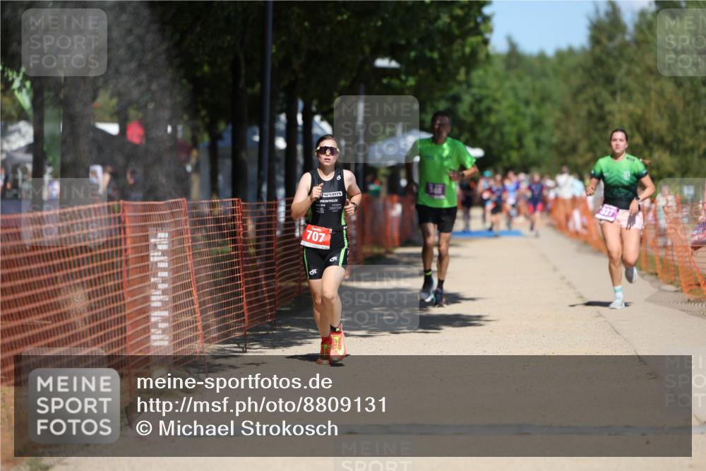 07.09.2025 - 19. Norderstedt Triathlon Michael Strokosch http://msf.ph/oto/8809131 07.09.2025 13:23:05 Laufen 327, 348, 707 meine-sportfotos.de