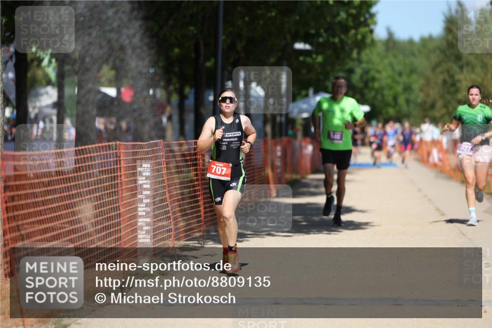 07.09.2025 - 19. Norderstedt Triathlon Michael Strokosch http://msf.ph/oto/8809135 07.09.2025 13:23:06 Laufen 327, 348, 707 meine-sportfotos.de