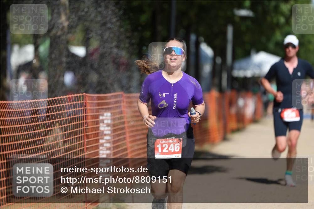 07.09.2025 - 19. Norderstedt Triathlon Michael Strokosch http://msf.ph/oto/8809151 07.09.2025 12:45:53 Laufen 226, 1246, 1329 meine-sportfotos.de