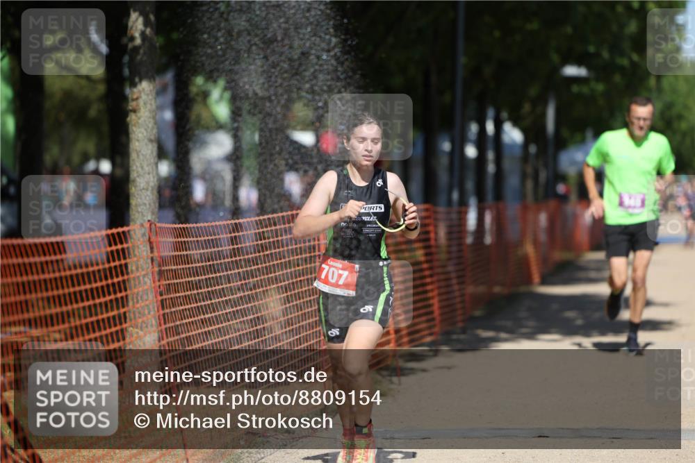 07.09.2025 - 19. Norderstedt Triathlon Michael Strokosch http://msf.ph/oto/8809154 07.09.2025 13:23:07 Laufen 327, 348, 707 meine-sportfotos.de