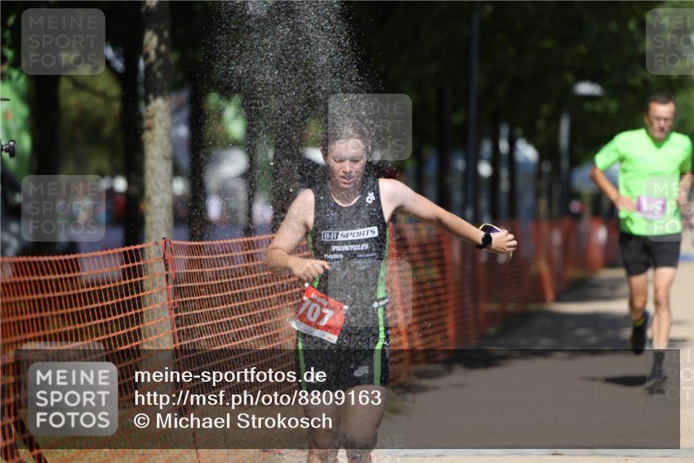 07.09.2025 - 19. Norderstedt Triathlon Michael Strokosch http://msf.ph/oto/8809163 07.09.2025 13:23:08 Laufen 327, 348, 707 meine-sportfotos.de