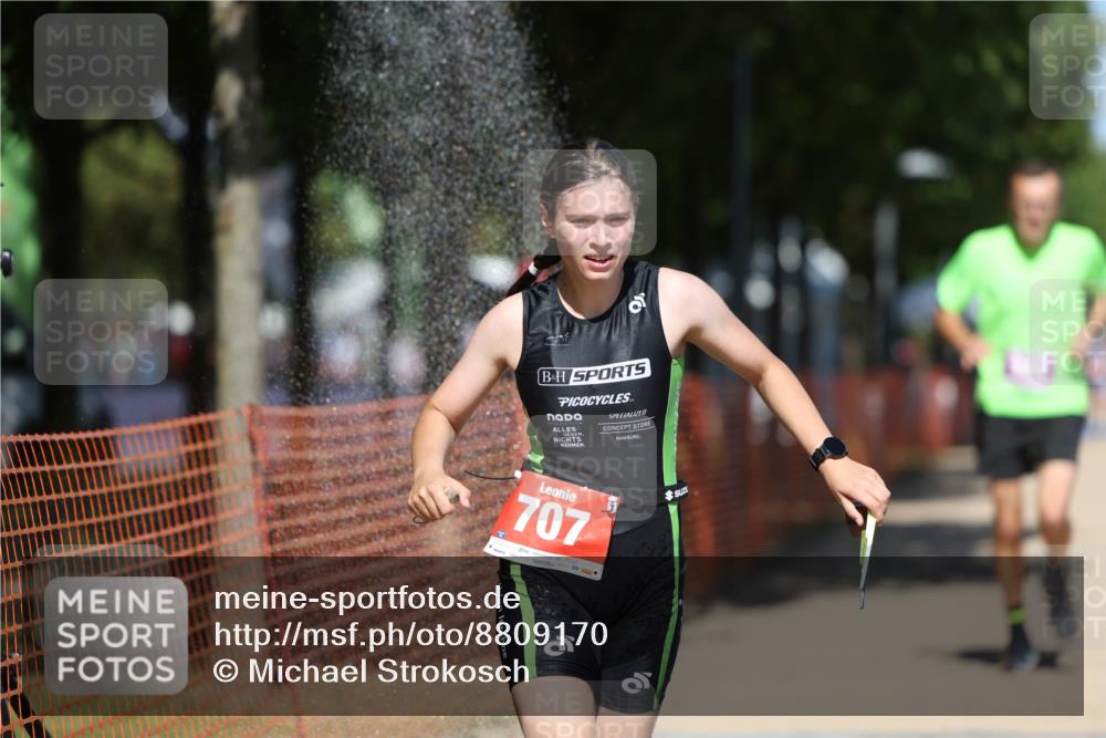 07.09.2025 - 19. Norderstedt Triathlon Michael Strokosch http://msf.ph/oto/8809170 07.09.2025 13:23:08 Laufen 327, 348, 707 meine-sportfotos.de