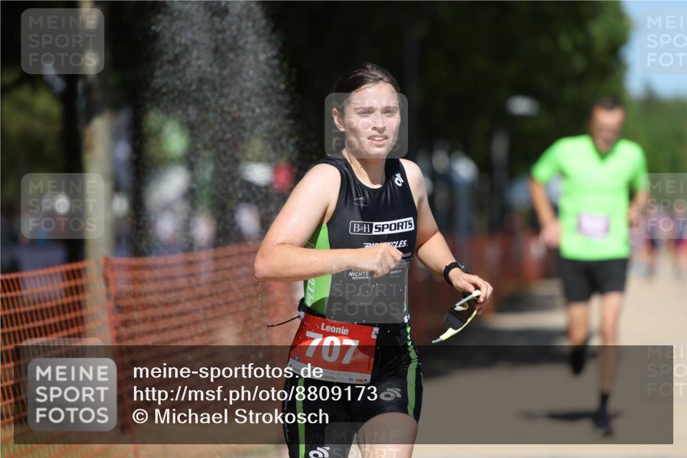 07.09.2025 - 19. Norderstedt Triathlon Michael Strokosch http://msf.ph/oto/8809173 07.09.2025 13:23:08 Laufen 327, 348, 707 meine-sportfotos.de