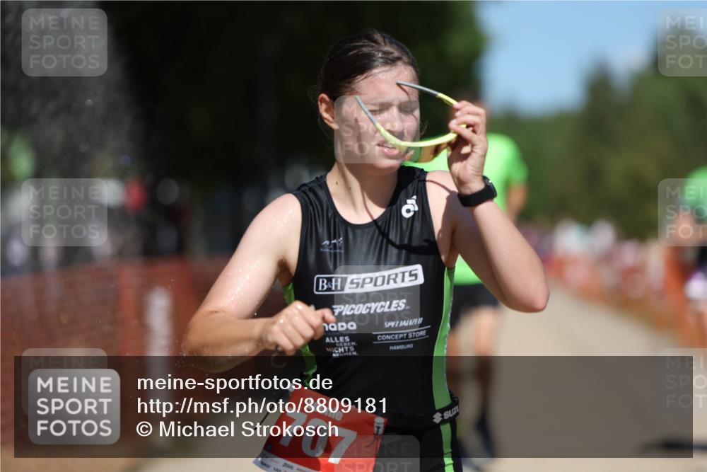 07.09.2025 - 19. Norderstedt Triathlon Michael Strokosch http://msf.ph/oto/8809181 07.09.2025 13:23:09 Laufen 327, 348, 707 meine-sportfotos.de