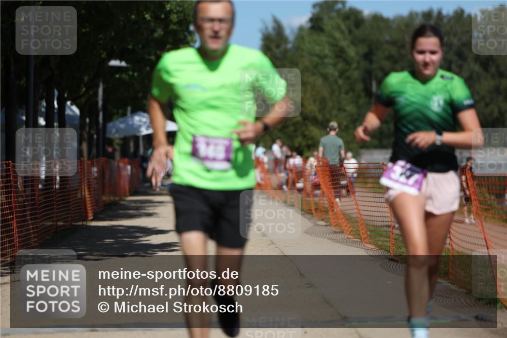 07.09.2025 - 19. Norderstedt Triathlon Michael Strokosch http://msf.ph/oto/8809185 07.09.2025 13:23:10 Laufen 327, 348, 707 meine-sportfotos.de