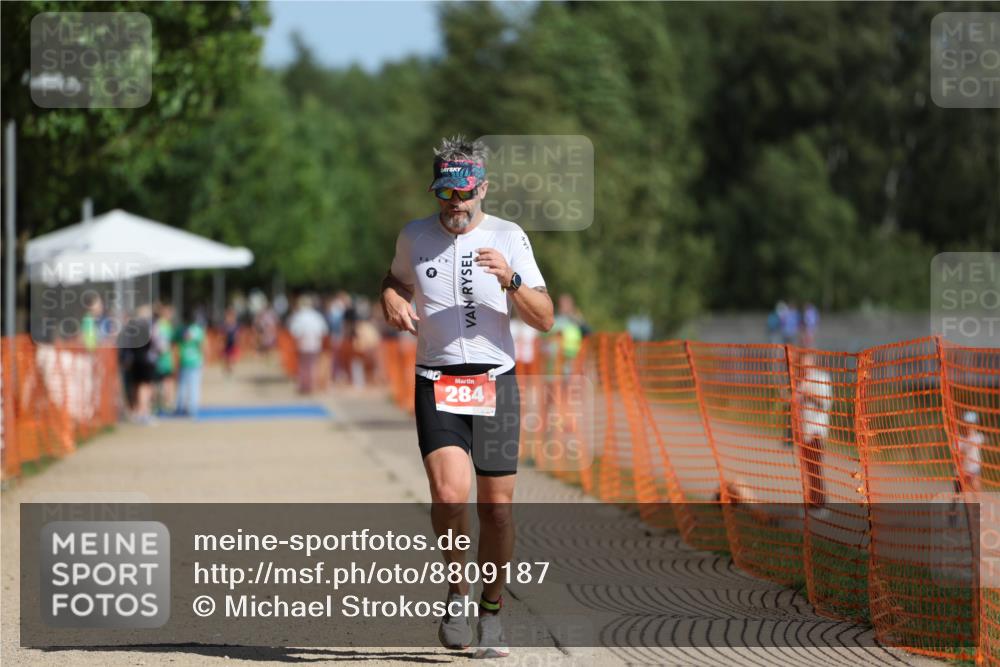 07.09.2025 - 19. Norderstedt Triathlon Michael Strokosch http://msf.ph/oto/8809187 07.09.2025 11:36:12 Laufen 284, 1208 meine-sportfotos.de