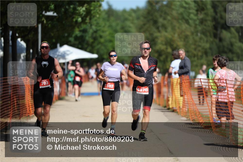 07.09.2025 - 19. Norderstedt Triathlon Michael Strokosch http://msf.ph/oto/8809203 07.09.2025 12:46:04 Laufen 703, 1370, 1382 meine-sportfotos.de