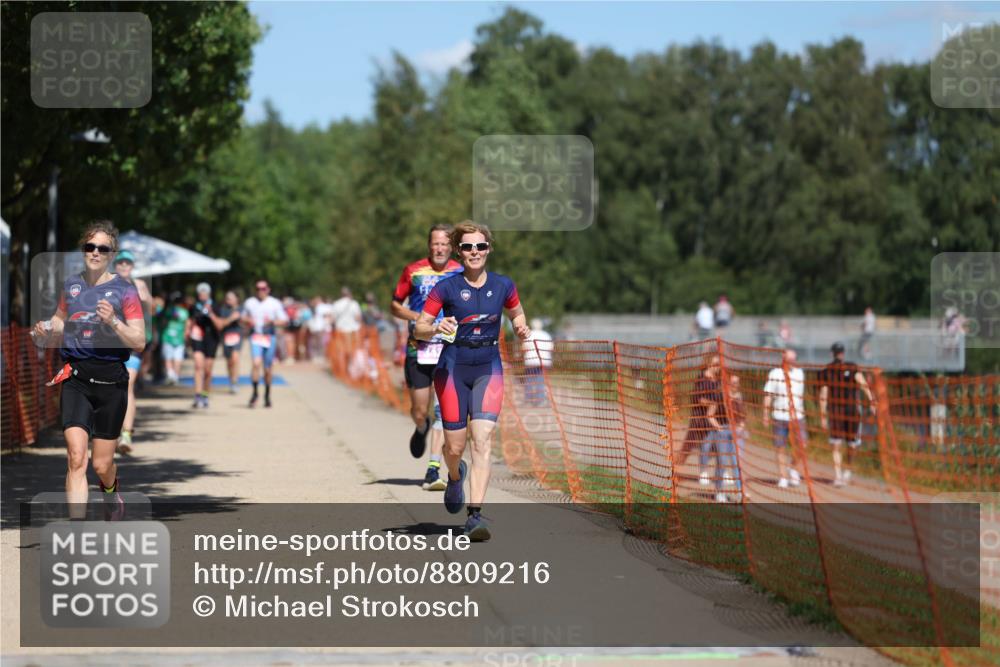 07.09.2025 - 19. Norderstedt Triathlon Michael Strokosch http://msf.ph/oto/8809216 07.09.2025 13:23:21 Laufen 274, 343, 799, 855 meine-sportfotos.de