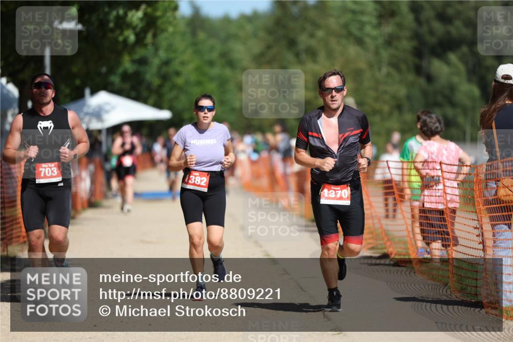 07.09.2025 - 19. Norderstedt Triathlon Michael Strokosch http://msf.ph/oto/8809221 07.09.2025 12:46:05 Laufen 703, 1370, 1382 meine-sportfotos.de