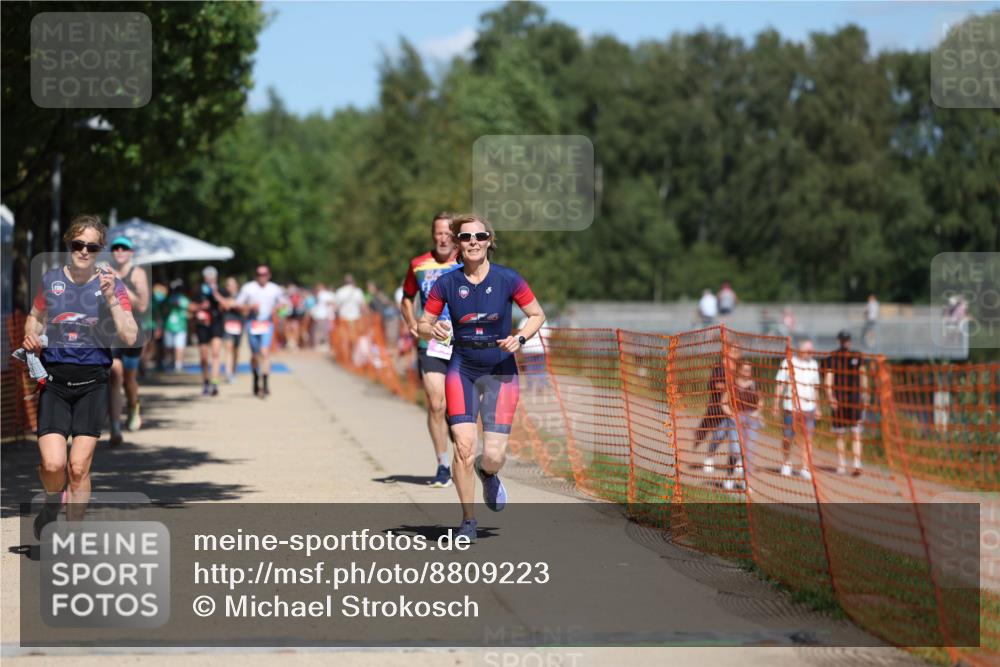 07.09.2025 - 19. Norderstedt Triathlon Michael Strokosch http://msf.ph/oto/8809223 07.09.2025 13:23:21 Laufen 274, 343, 799, 855 meine-sportfotos.de