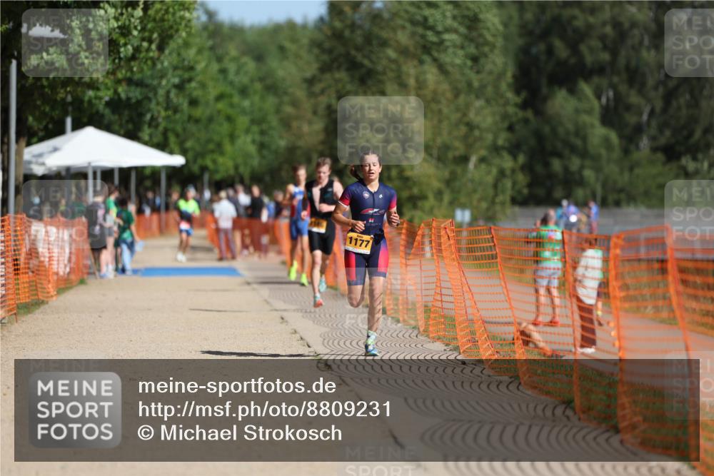 07.09.2025 - 19. Norderstedt Triathlon Michael Strokosch http://msf.ph/oto/8809231 07.09.2025 11:36:33 Laufen 1166, 1177 meine-sportfotos.de