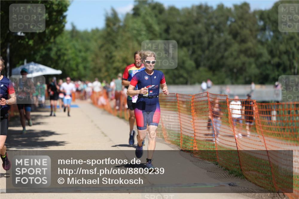 07.09.2025 - 19. Norderstedt Triathlon Michael Strokosch http://msf.ph/oto/8809239 07.09.2025 13:23:22 Laufen 274, 343, 799, 855 meine-sportfotos.de