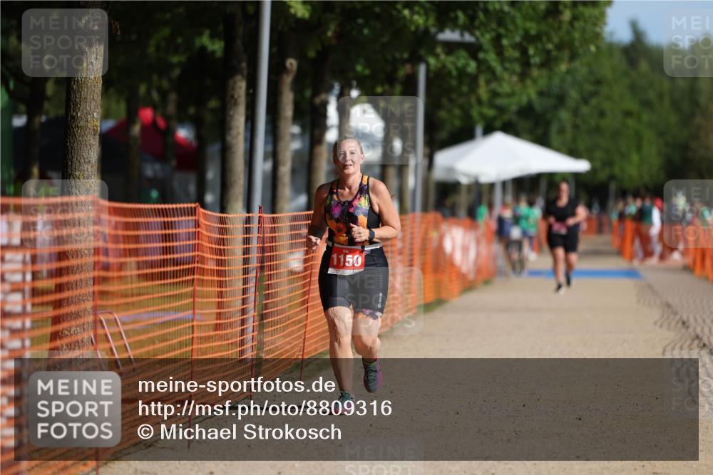 07.09.2025 - 19. Norderstedt Triathlon Michael Strokosch http://msf.ph/oto/8809316 07.09.2025 10:36:28 Laufen 1150 meine-sportfotos.de
