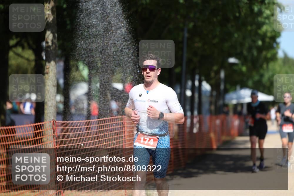 07.09.2025 - 19. Norderstedt Triathlon Michael Strokosch http://msf.ph/oto/8809322 07.09.2025 13:23:34 Laufen 174, 183, 1234 meine-sportfotos.de