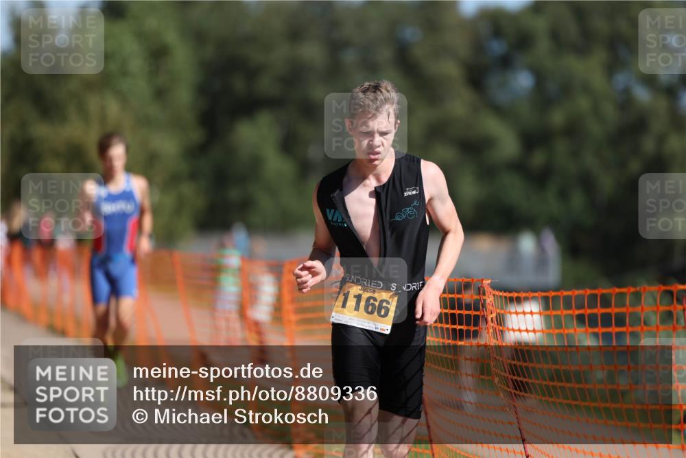 07.09.2025 - 19. Norderstedt Triathlon Michael Strokosch http://msf.ph/oto/8809336 07.09.2025 11:36:41 Laufen 1165, 1166, 1177 meine-sportfotos.de