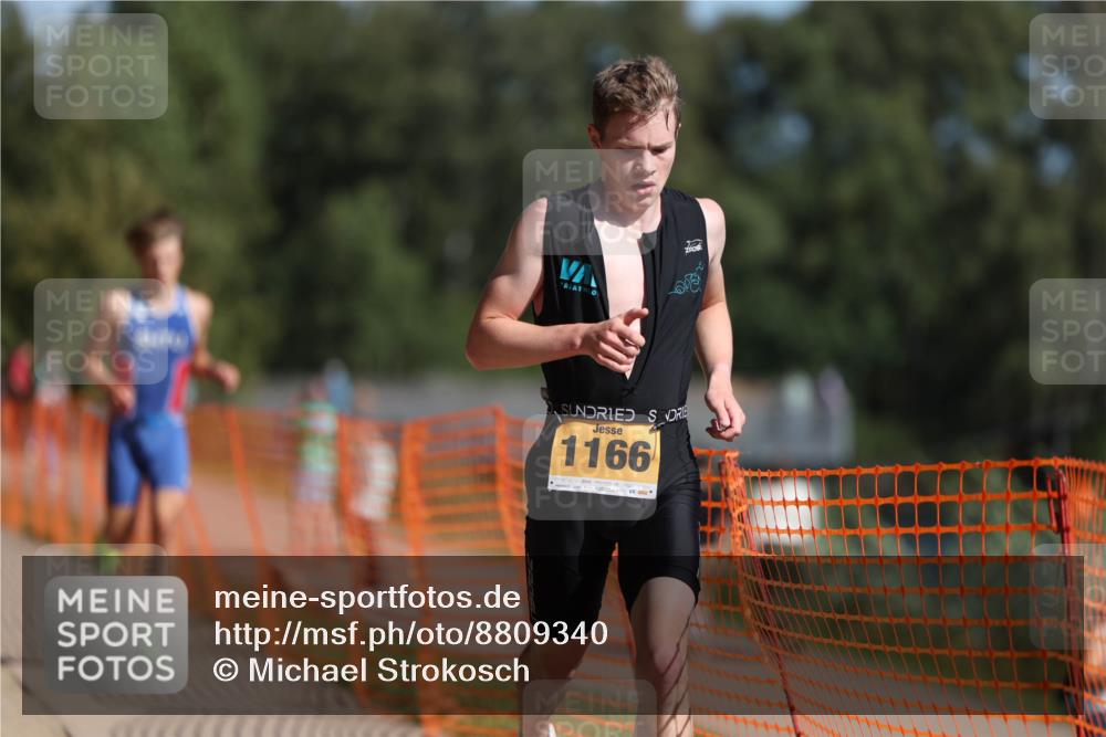 07.09.2025 - 19. Norderstedt Triathlon Michael Strokosch http://msf.ph/oto/8809340 07.09.2025 11:36:41 Laufen 1165, 1166, 1177 meine-sportfotos.de