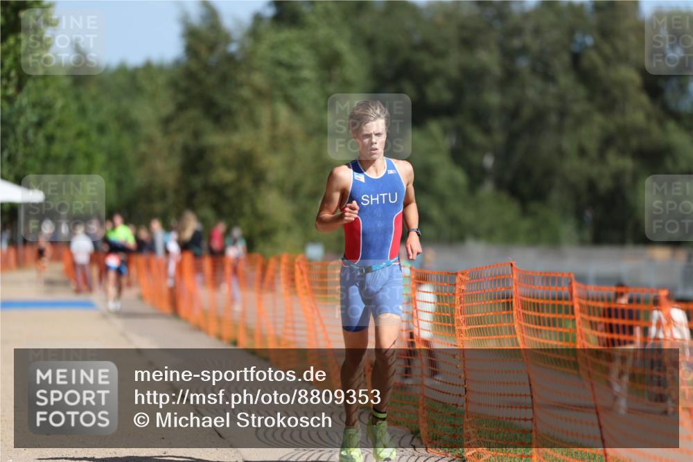 07.09.2025 - 19. Norderstedt Triathlon Michael Strokosch http://msf.ph/oto/8809353 07.09.2025 11:36:42 Laufen 1165, 1166, 1177 meine-sportfotos.de