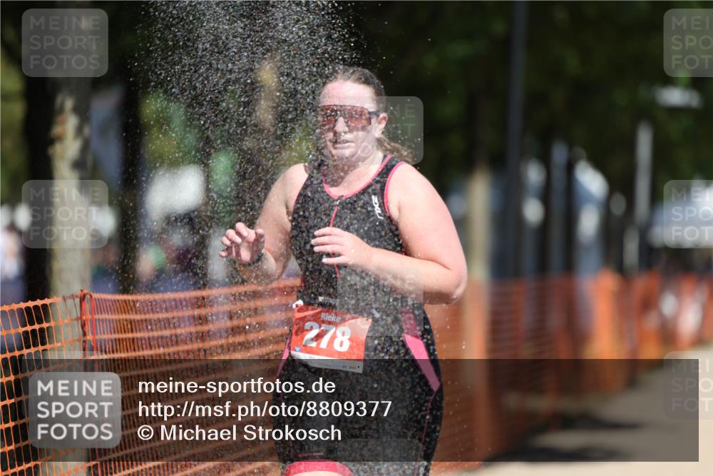 07.09.2025 - 19. Norderstedt Triathlon Michael Strokosch http://msf.ph/oto/8809377 07.09.2025 12:46:23 Laufen 278, 695, 728, 1233 meine-sportfotos.de
