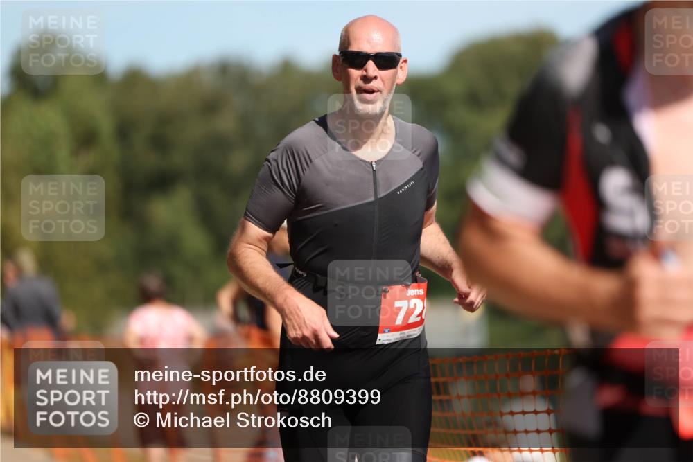 07.09.2025 - 19. Norderstedt Triathlon Michael Strokosch http://msf.ph/oto/8809399 07.09.2025 12:46:27 Laufen 278, 695, 728, 838 meine-sportfotos.de