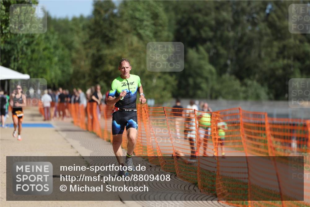 07.09.2025 - 19. Norderstedt Triathlon Michael Strokosch http://msf.ph/oto/8809408 07.09.2025 11:36:58 Laufen 771 meine-sportfotos.de