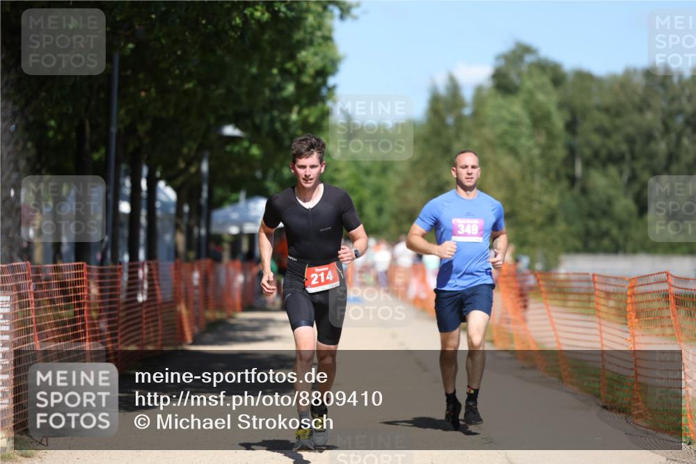 07.09.2025 - 19. Norderstedt Triathlon Michael Strokosch http://msf.ph/oto/8809410 07.09.2025 13:23:52 Laufen 214, 349 meine-sportfotos.de