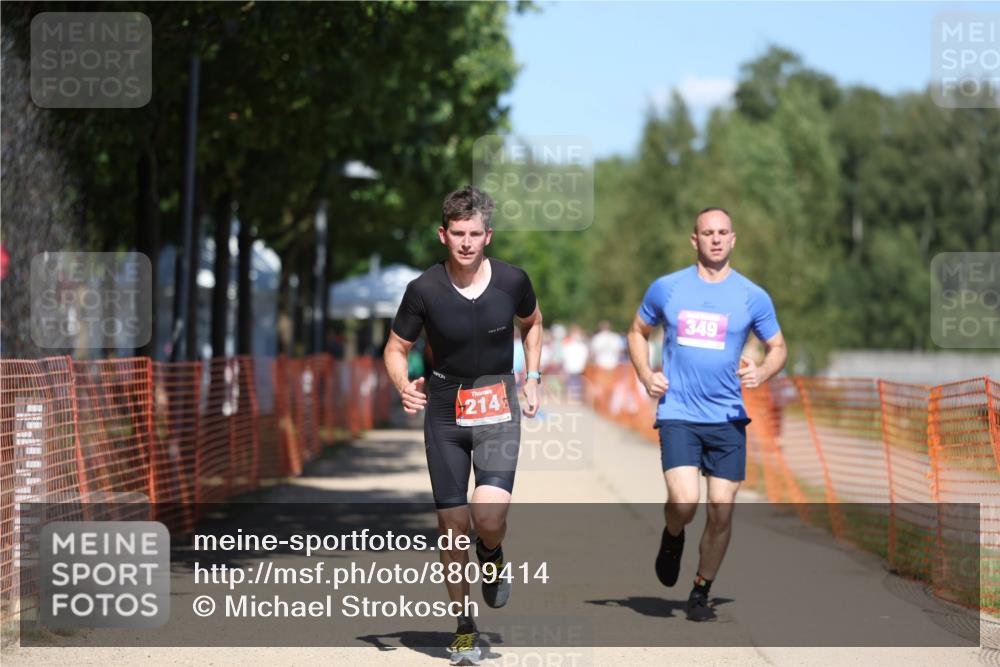 07.09.2025 - 19. Norderstedt Triathlon Michael Strokosch http://msf.ph/oto/8809414 07.09.2025 13:23:52 Laufen 214, 349 meine-sportfotos.de