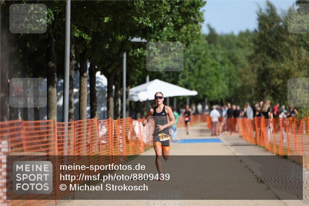 07.09.2025 - 19. Norderstedt Triathlon Michael Strokosch http://msf.ph/oto/8809439 07.09.2025 11:37:03 Laufen 771, 1191 meine-sportfotos.de
