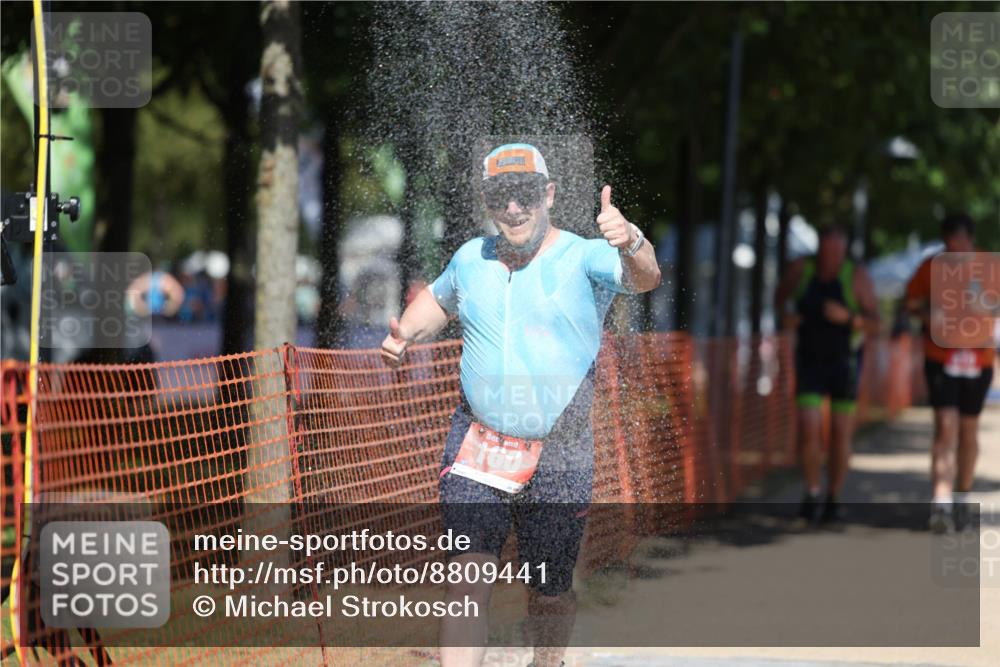 07.09.2025 - 19. Norderstedt Triathlon Michael Strokosch http://msf.ph/oto/8809441 07.09.2025 13:24:12 Laufen 160, 725, 810 meine-sportfotos.de