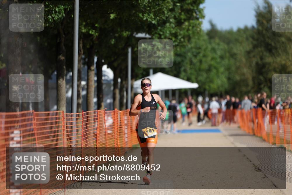07.09.2025 - 19. Norderstedt Triathlon Michael Strokosch http://msf.ph/oto/8809452 07.09.2025 11:37:04 Laufen 771, 1191 meine-sportfotos.de