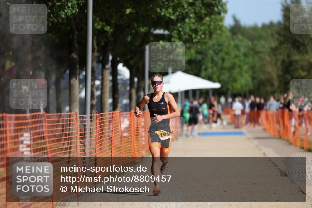 07.09.2025 - 19. Norderstedt Triathlon Michael Strokosch http://msf.ph/oto/8809457 07.09.2025 11:37:05 Laufen 771, 1191 meine-sportfotos.de