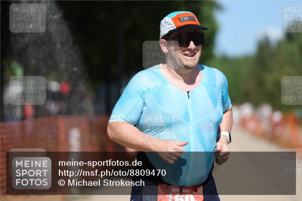 07.09.2025 - 19. Norderstedt Triathlon Michael Strokosch http://msf.ph/oto/8809470 07.09.2025 13:24:14 Laufen 160, 725, 810 meine-sportfotos.de