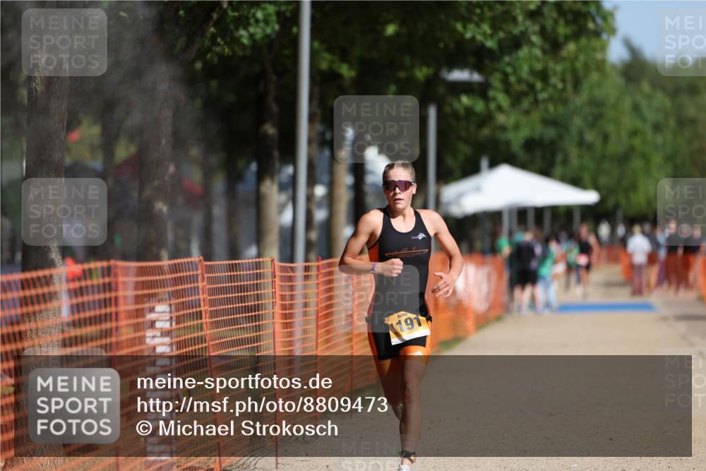 07.09.2025 - 19. Norderstedt Triathlon Michael Strokosch http://msf.ph/oto/8809473 07.09.2025 11:37:06 Laufen 771, 1191 meine-sportfotos.de