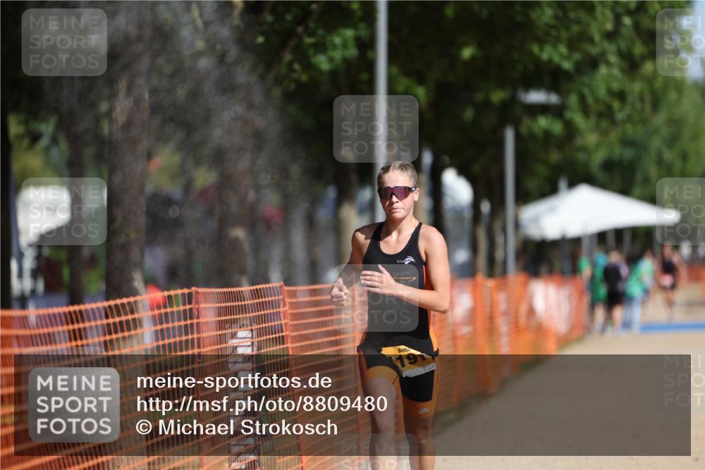 07.09.2025 - 19. Norderstedt Triathlon Michael Strokosch http://msf.ph/oto/8809480 07.09.2025 11:37:07 Laufen 771, 1191 meine-sportfotos.de