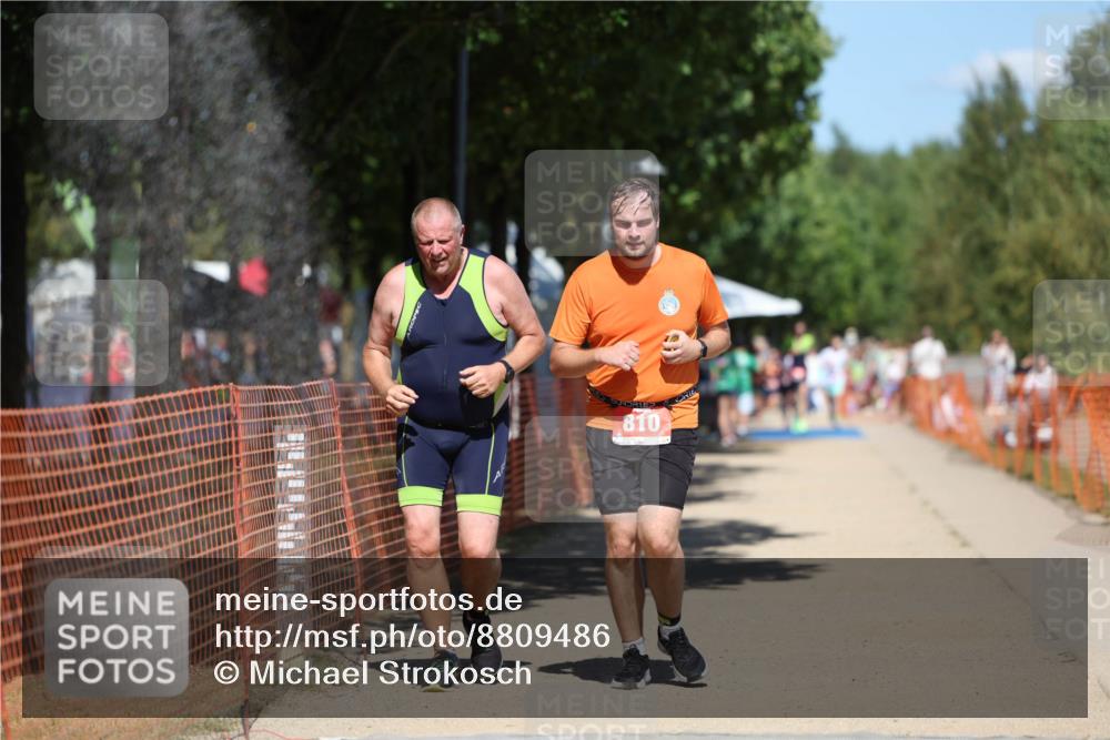 07.09.2025 - 19. Norderstedt Triathlon Michael Strokosch http://msf.ph/oto/8809486 07.09.2025 13:24:16 Laufen 160, 725, 810 meine-sportfotos.de