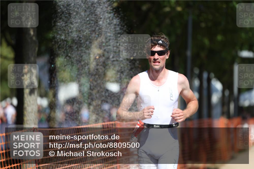 07.09.2025 - 19. Norderstedt Triathlon Michael Strokosch http://msf.ph/oto/8809500 07.09.2025 12:46:40 Laufen 697, 788 meine-sportfotos.de