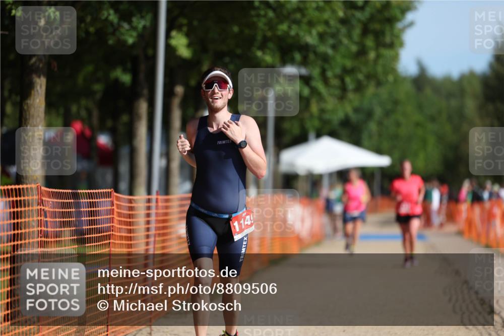07.09.2025 - 19. Norderstedt Triathlon Michael Strokosch http://msf.ph/oto/8809506 07.09.2025 10:37:00 Laufen 1149 meine-sportfotos.de