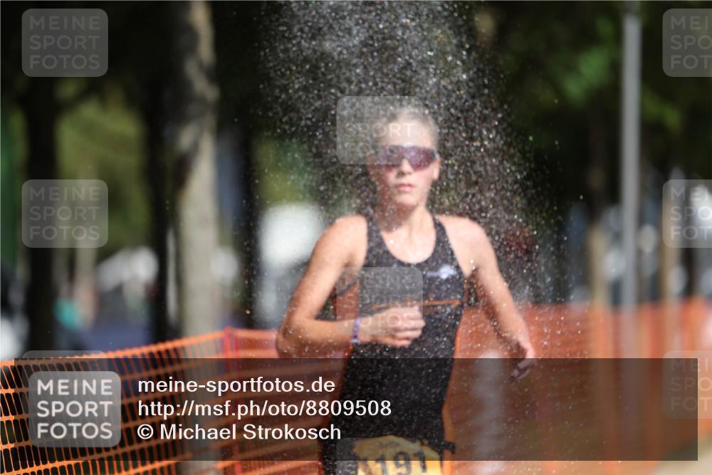 07.09.2025 - 19. Norderstedt Triathlon Michael Strokosch http://msf.ph/oto/8809508 07.09.2025 11:37:08 Laufen 1191 meine-sportfotos.de