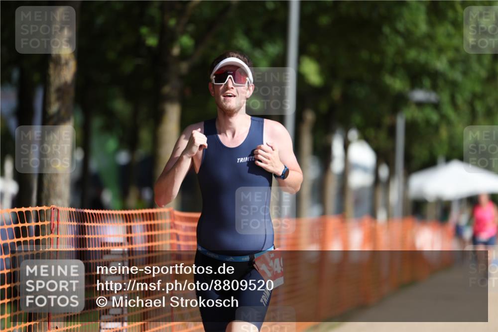 07.09.2025 - 19. Norderstedt Triathlon Michael Strokosch http://msf.ph/oto/8809520 07.09.2025 10:37:01 Laufen 1149 meine-sportfotos.de