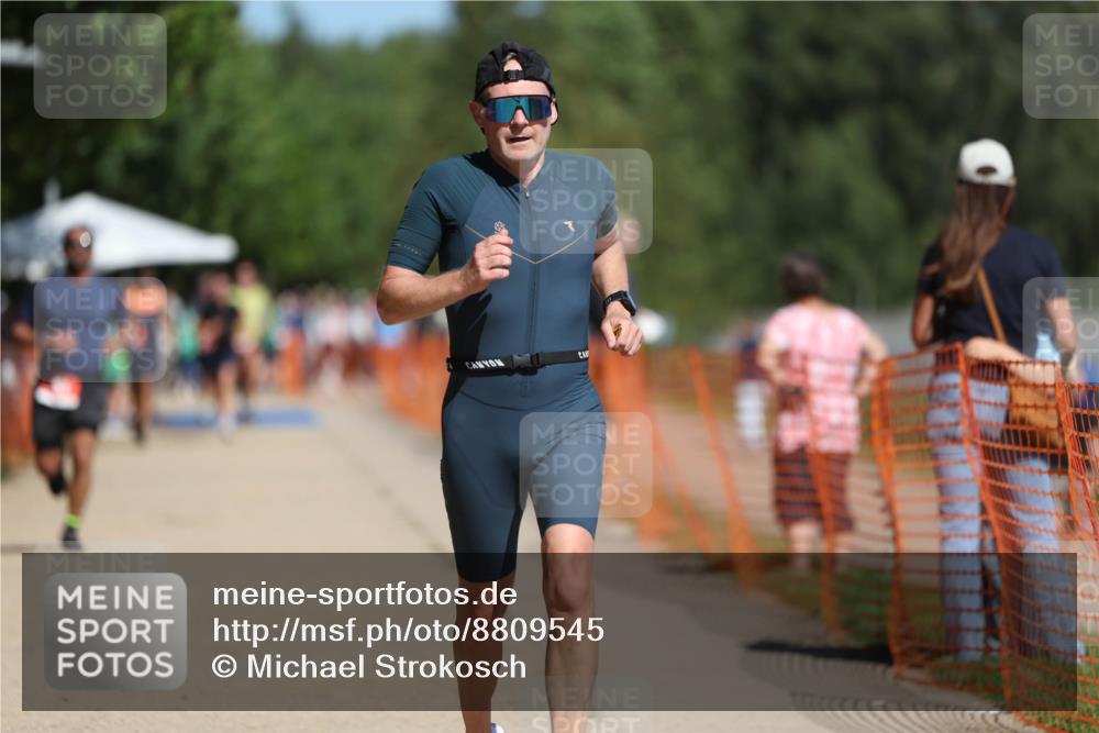 07.09.2025 - 19. Norderstedt Triathlon Michael Strokosch http://msf.ph/oto/8809545 07.09.2025 12:46:45 Laufen 251, 788 meine-sportfotos.de