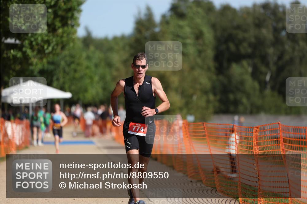 07.09.2025 - 19. Norderstedt Triathlon Michael Strokosch http://msf.ph/oto/8809550 07.09.2025 11:37:28 Laufen 774 meine-sportfotos.de