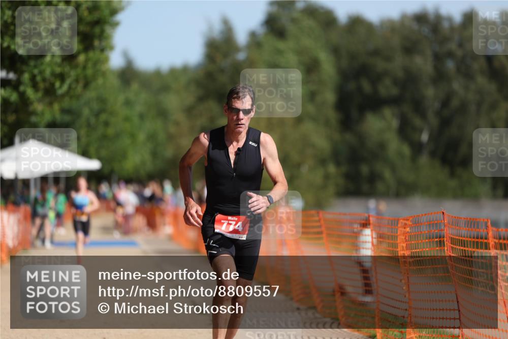 07.09.2025 - 19. Norderstedt Triathlon Michael Strokosch http://msf.ph/oto/8809557 07.09.2025 11:37:28 Laufen 774 meine-sportfotos.de