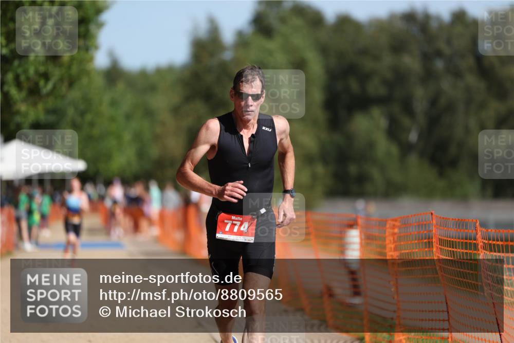 07.09.2025 - 19. Norderstedt Triathlon Michael Strokosch http://msf.ph/oto/8809565 07.09.2025 11:37:29 Laufen 774 meine-sportfotos.de