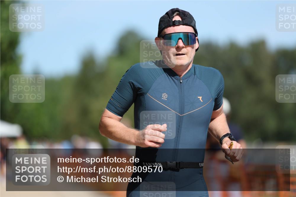 07.09.2025 - 19. Norderstedt Triathlon Michael Strokosch http://msf.ph/oto/8809570 07.09.2025 12:46:46 Laufen 251, 788 meine-sportfotos.de