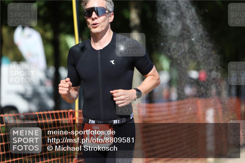 07.09.2025 - 19. Norderstedt Triathlon Michael Strokosch http://msf.ph/oto/8809581 07.09.2025 13:24:26 Laufen 275, 331, 1328 meine-sportfotos.de
