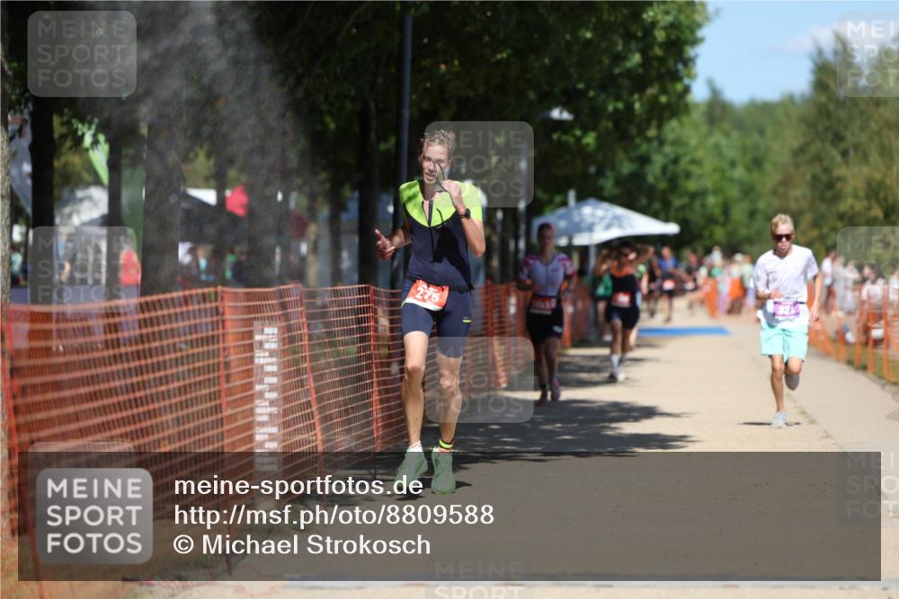 07.09.2025 - 19. Norderstedt Triathlon Michael Strokosch http://msf.ph/oto/8809588 07.09.2025 13:24:30 Laufen 275, 331, 1263, 1389 meine-sportfotos.de