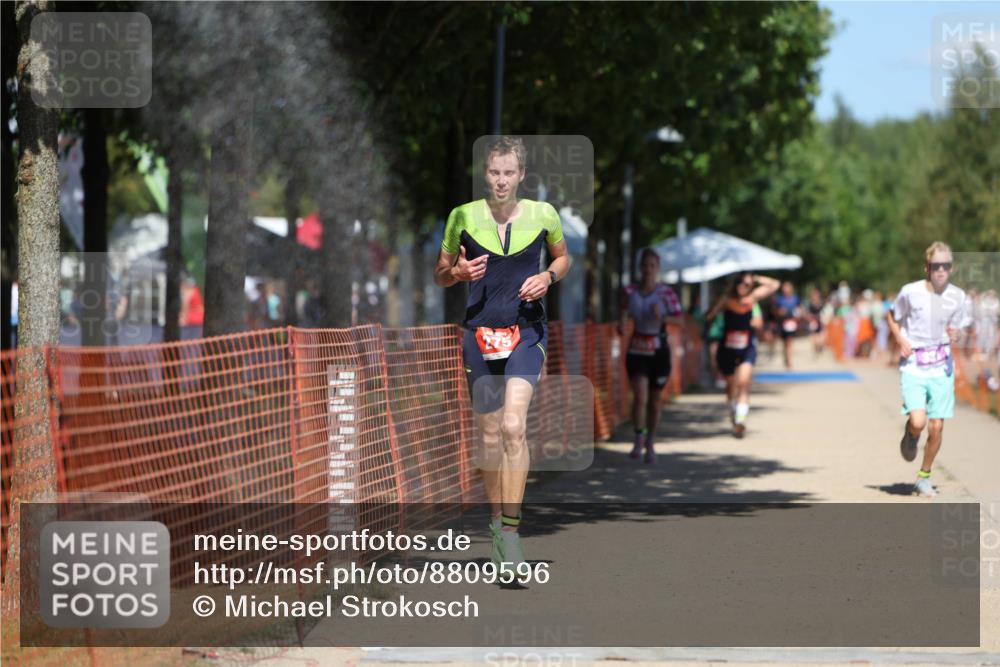 07.09.2025 - 19. Norderstedt Triathlon Michael Strokosch http://msf.ph/oto/8809596 07.09.2025 13:24:30 Laufen 275, 331, 1263, 1389 meine-sportfotos.de